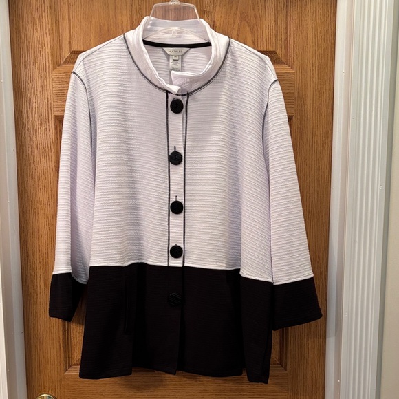 Multiples Tops - Multiples - Black & White Button Down Top